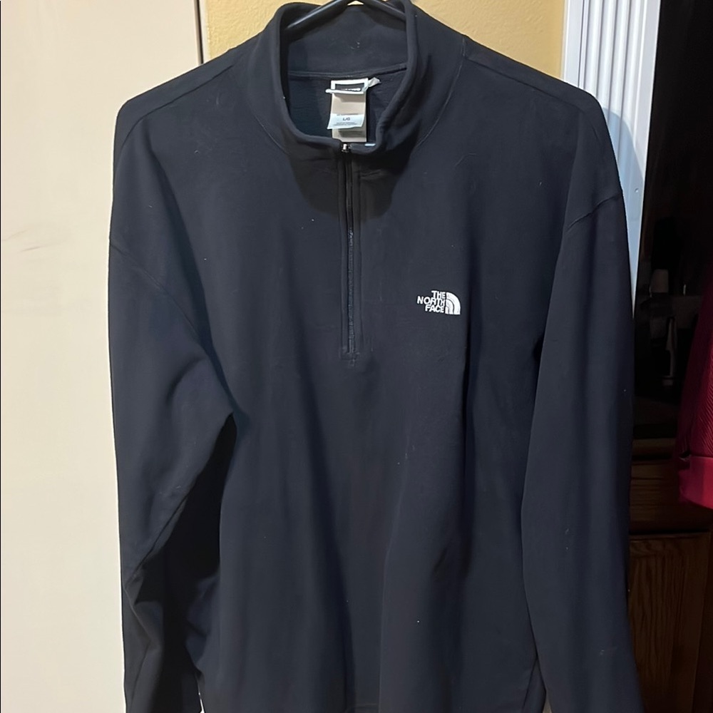 The North Face Men’s Black Quarter-Zip Pullover Size L